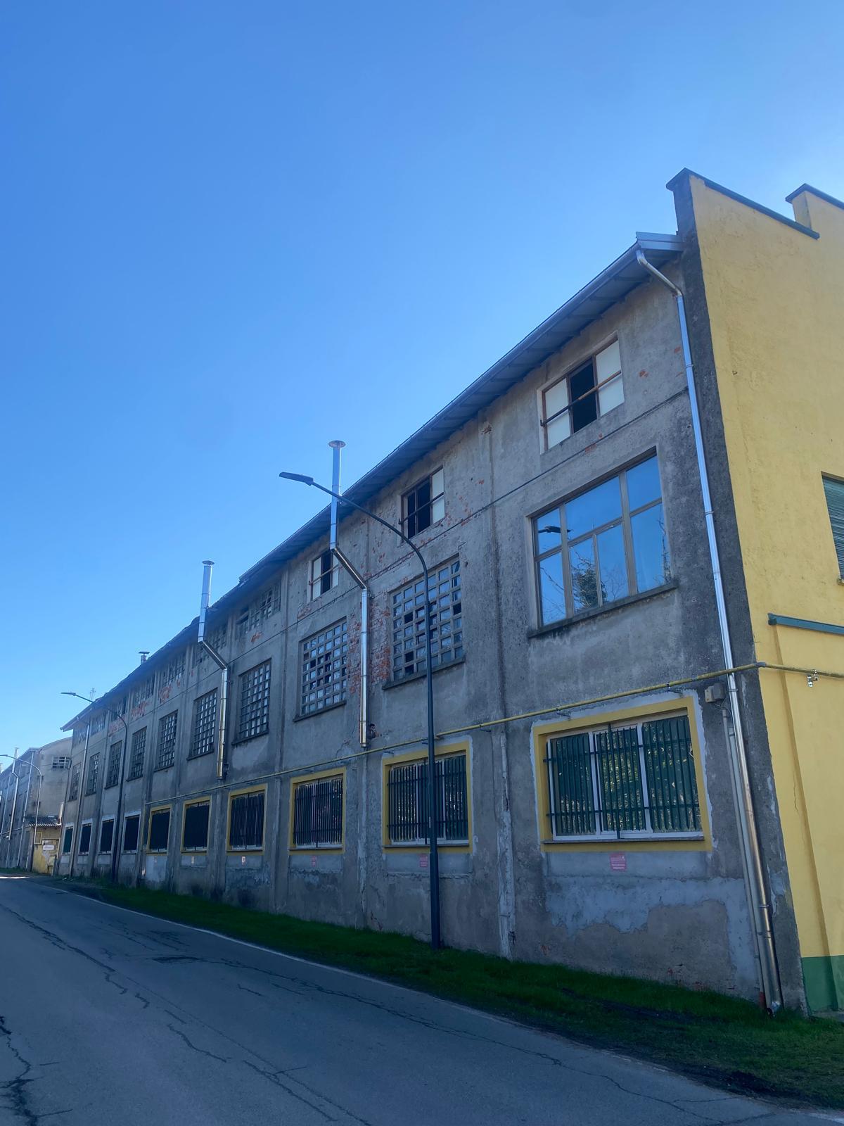 Interno magazzino stoccaggio verticale