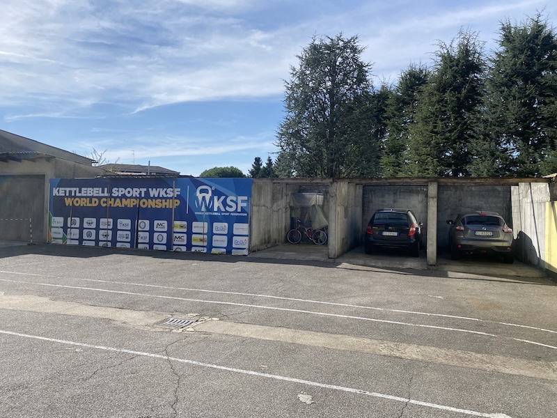 Dettaglio finestre lucernari illuminazione naturale